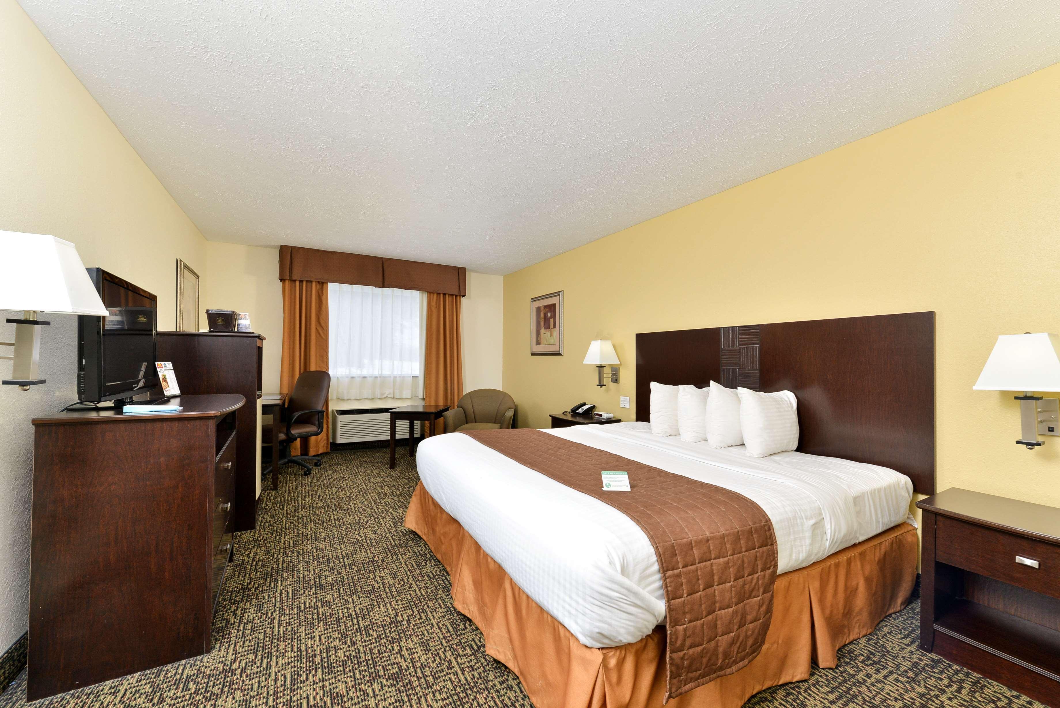 Best Western Elyria Exteriör bild