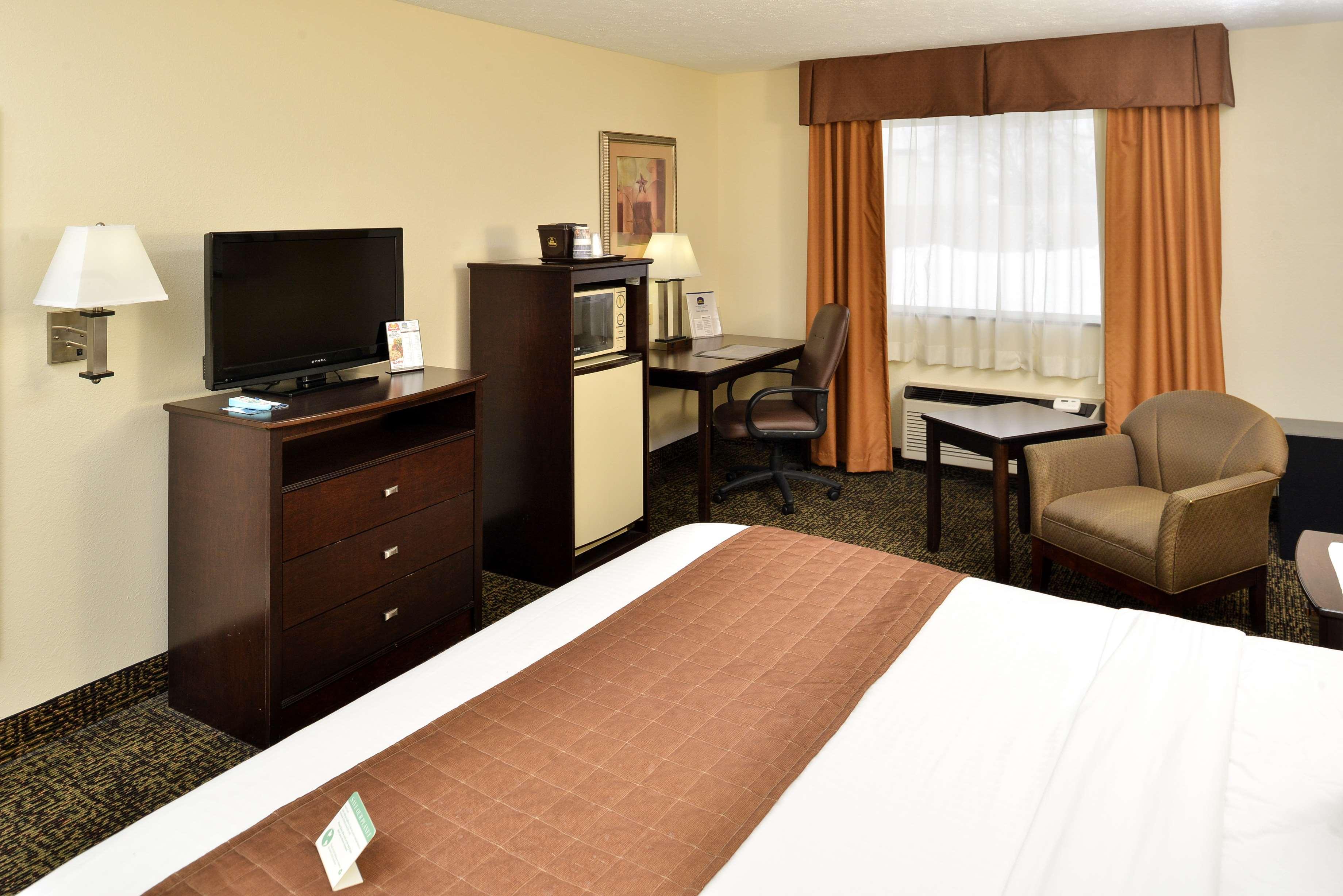Best Western Elyria Exteriör bild